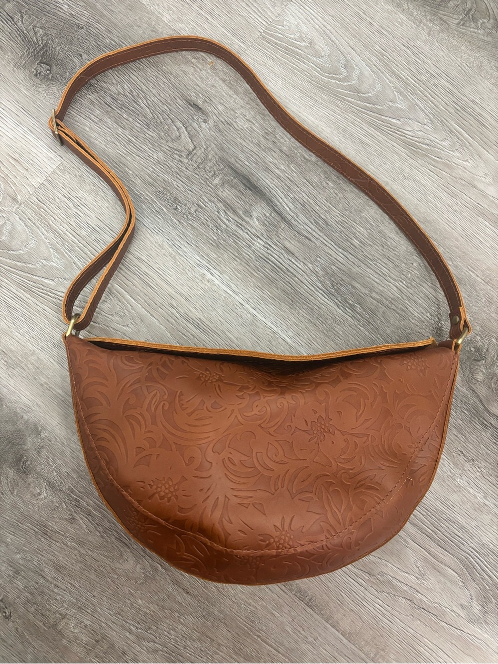 Portland Leather Koala Sling Bag Embossed Leather Large - Leather Sling Bag